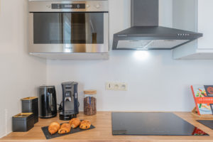 Cuisine moderne entièrement équipée – Location saisonnière CAOPEO Saint-Denis